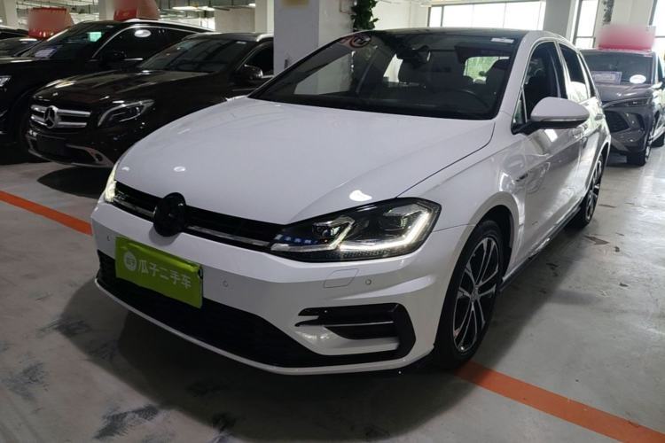 Used Volkswagen Golf 2018 280TSI Automatic R-Line Model Guazi used car, China used car export, Used car for sale, Used  cars, Cheapest cars for sale