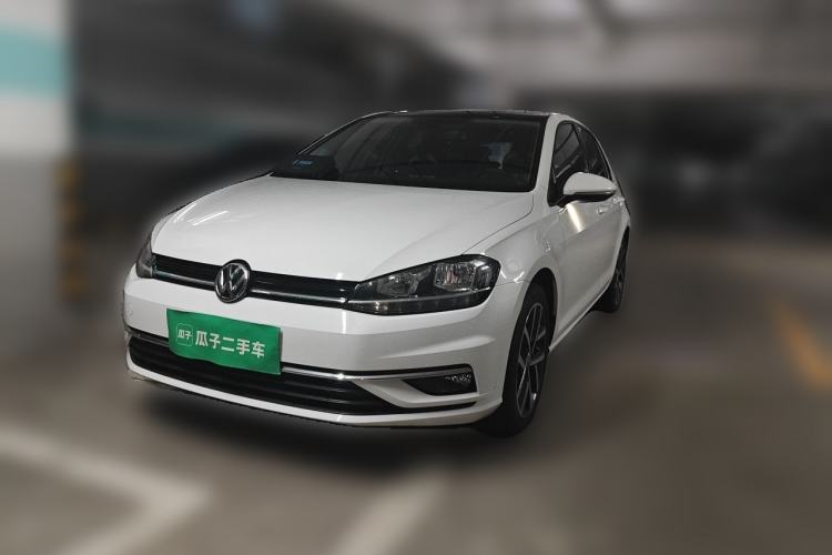 Used Volkswagen Golf 2018 230TSI Automatic Luxury Version Guazi used car, China used car export, Used car for sale, Used cars, Cheapest cars for sale