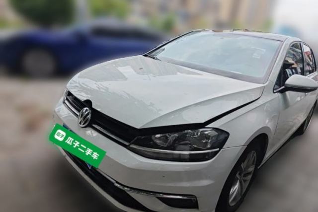 Ojetý Volkswagen Golf 2018 230TSI Automatic Comfort Model