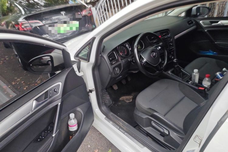 Used Volkswagen Golf 2018 230TSI Manual Comfort Version Driver Seat
