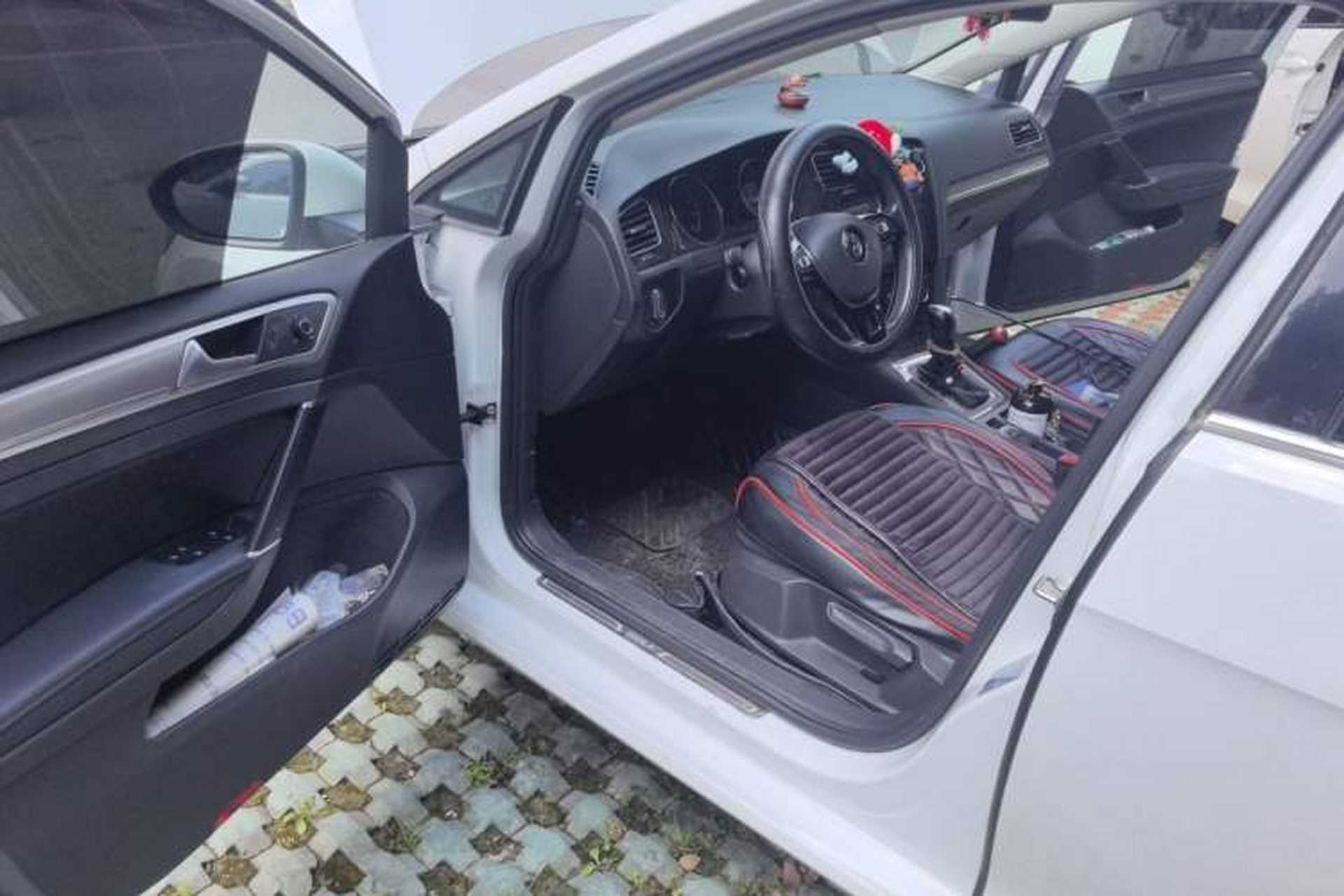 Used Volkswagen Golf 2018 1.6L Automatic Comfort Model Driver Seat