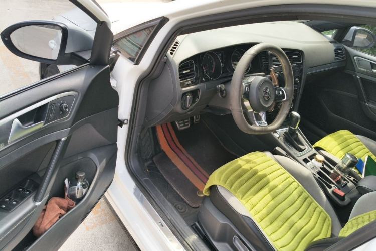 Used Volkswagen Golf 2018 280TSI Automatic R-Line Model Driver Seat
