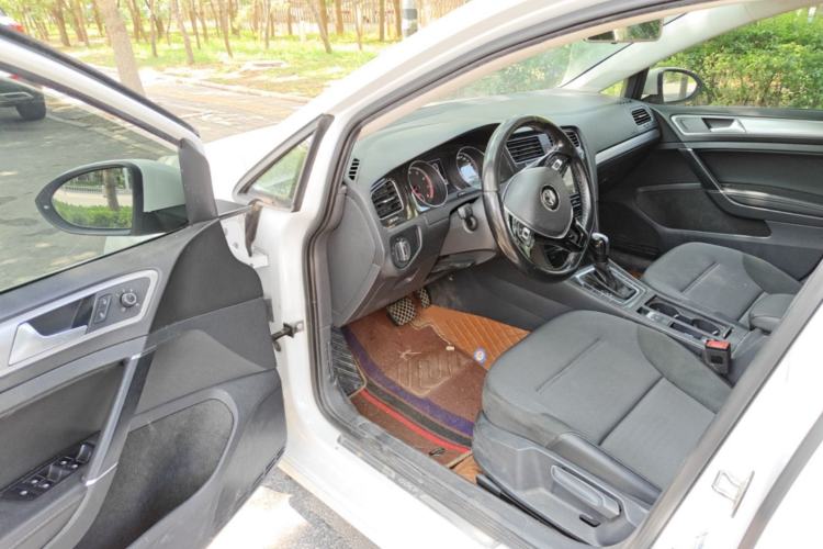 Used Volkswagen Golf 2018 1.6L Automatic Comfort Model Driver Seat