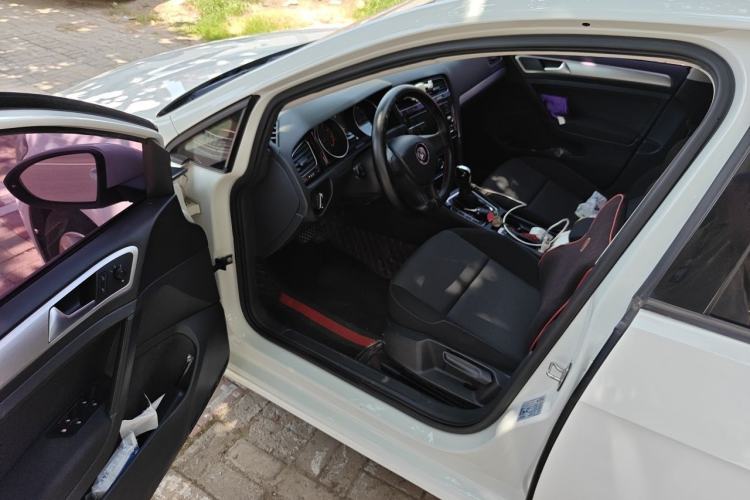 Used Volkswagen Golf 2018 1.6L Automatic Fashion Model Driver Seat