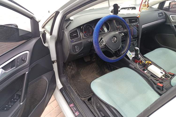 Used Volkswagen Golf 2018 1.6L Automatic Comfort Model Driver Seat