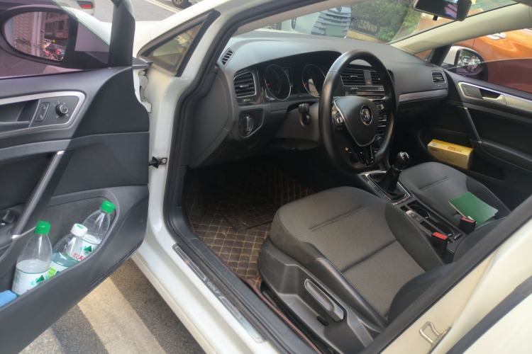 Used Volkswagen Golf 2018 230TSI Manual Comfort Version Driver Seat
