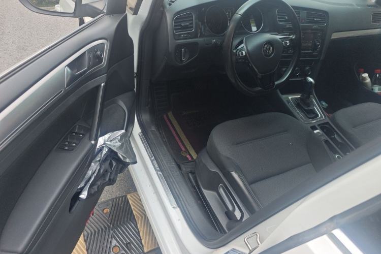 Used Volkswagen Golf 2018 1.6L Automatic Comfort Model Driver Seat