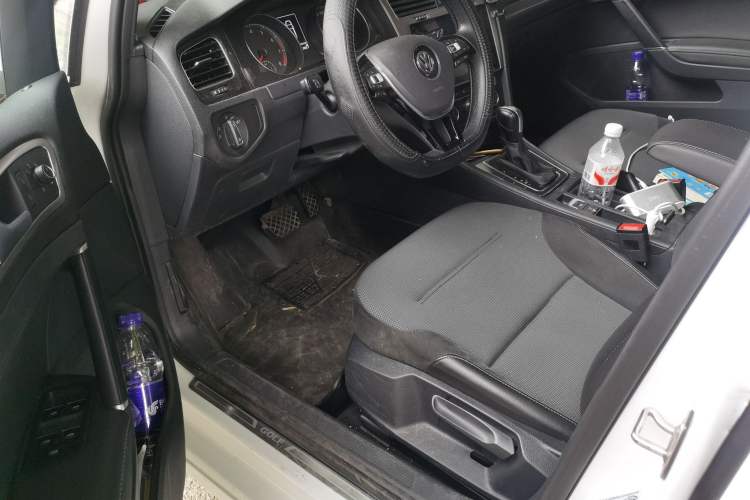 Used Volkswagen Golf 2018 1.6L Automatic Comfort Model Driver Seat
