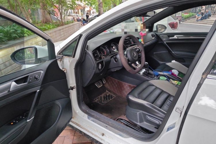 Used Volkswagen Golf 2018 280TSI Automatic R-Line Model Driver Seat