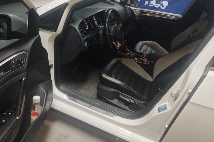 Used Volkswagen Golf 2018 280TSI Automatic R-Line Model Driver Seat