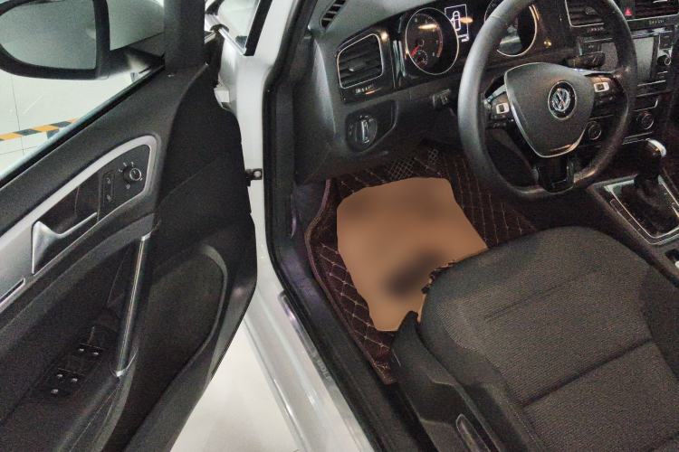 Used Volkswagen Golf 2018 1.6L Automatic Comfort Model Driver Seat