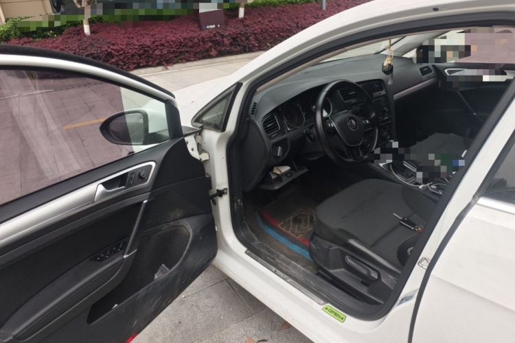 Used Volkswagen Golf 2018 1.6L Automatic Comfort Model Driver Seat