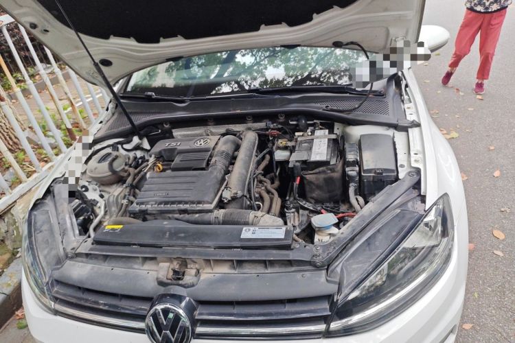 Used Volkswagen Golf 2018 230TSI Manual Comfort Version Engine Bay