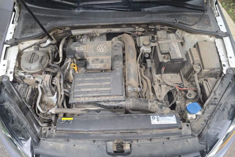 Used Volkswagen Golf 2018 280TSI Automatic R-Line Model Engine Bay