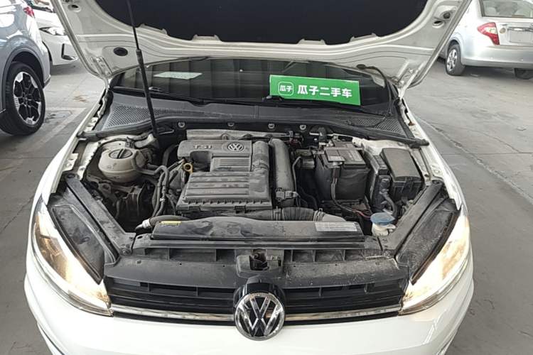 Used Volkswagen Golf 2018 230TSI Automatic Luxury Version Engine Bay