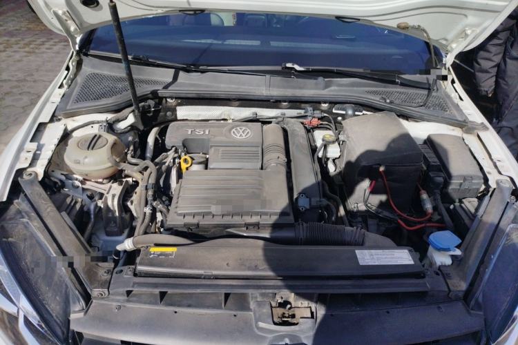 Used Volkswagen Golf 2018 280TSI Automatic R-Line Model Engine Bay
