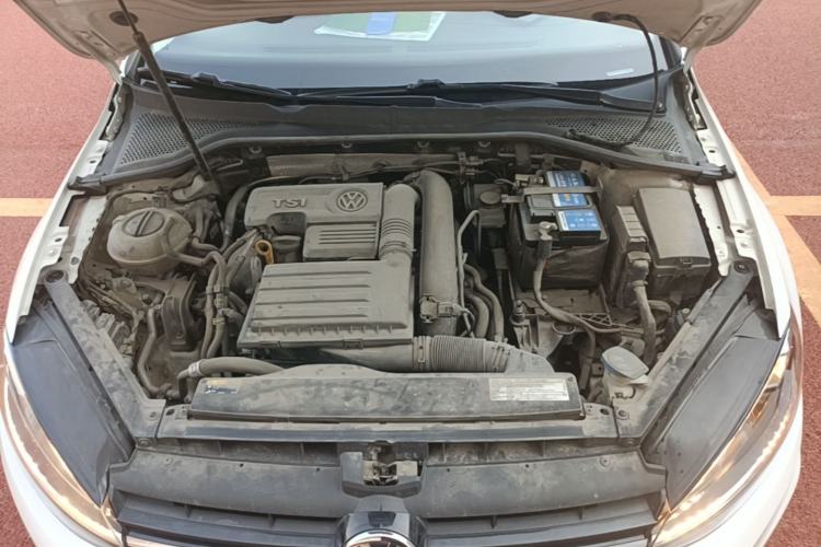 Used Volkswagen Golf 2018 230TSI Automatic Comfort Model Engine Bay