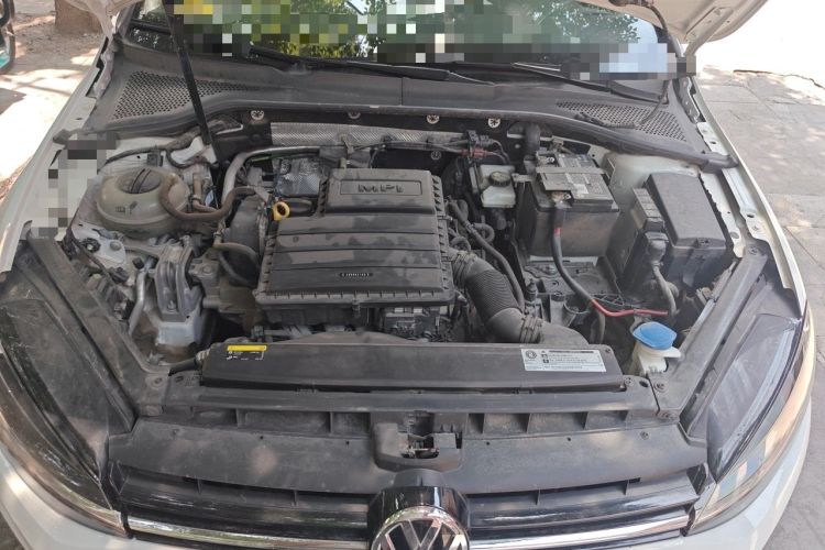 Used Volkswagen Golf 2018 1.6L Automatic Fashion Model Engine Bay