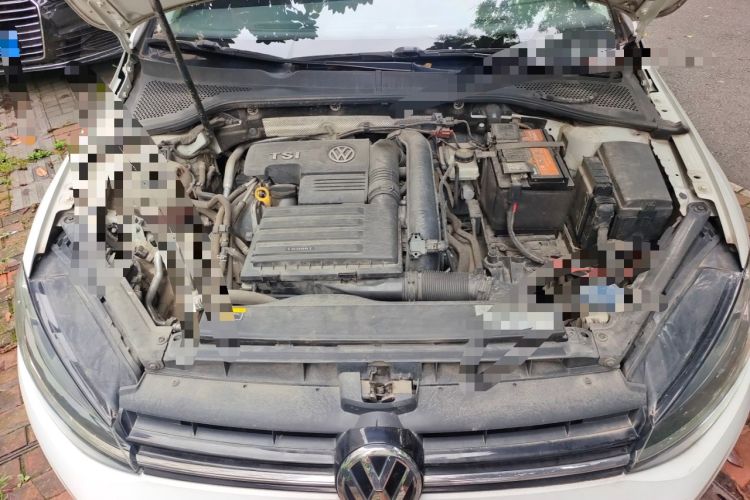 Used Volkswagen Golf 2018 230TSI Automatic Comfort Model Engine Bay