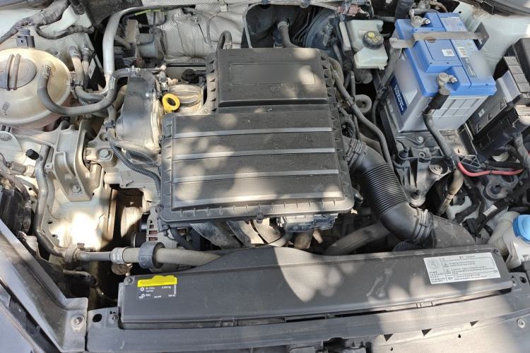 Used Volkswagen Golf 2018 1.6L Automatic Fashion Model Engine Bay