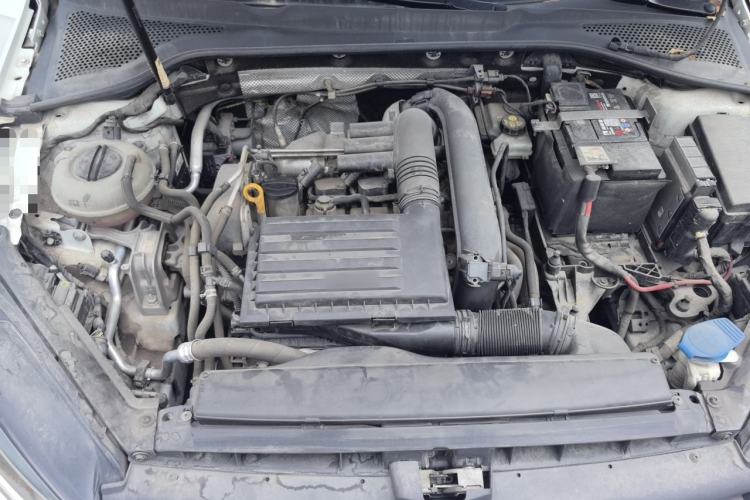 Used Volkswagen Golf 2018 230TSI Automatic Comfort Model Engine Bay