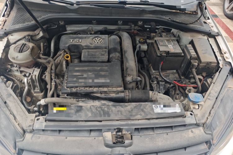 Used Volkswagen Golf 2018 230TSI Automatic Luxury Version Engine Bay
