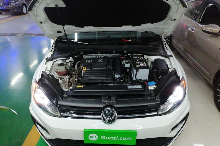 Used Volkswagen Golf 2018 280TSI Automatic R-Line Model Engine Bay