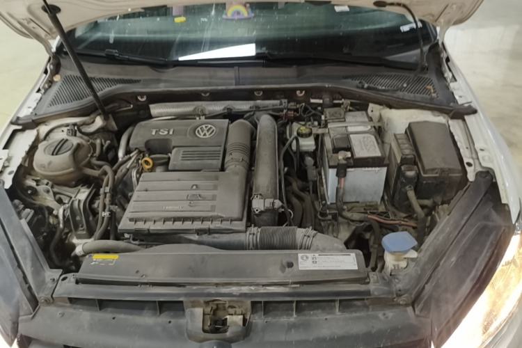Used Volkswagen Golf 2018 230TSI Automatic Comfort Model Engine Bay