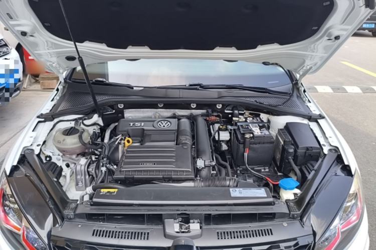 Used Volkswagen Golf 2018 230TSI Automatic Luxury Version Engine Bay
