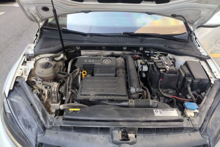 Used Volkswagen Golf 2018 230TSI Manual Comfort Version Engine Bay