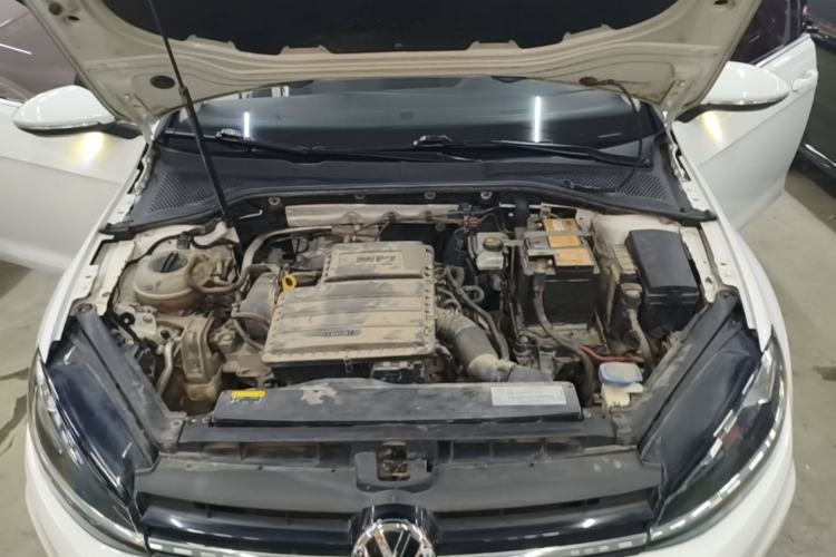 Used Volkswagen Golf 2018 1.6L Automatic Comfort Model Engine Bay