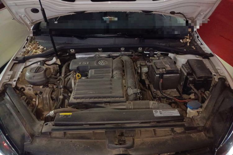 Used Volkswagen Golf 2018 230TSI Automatic Comfort Model Engine Bay