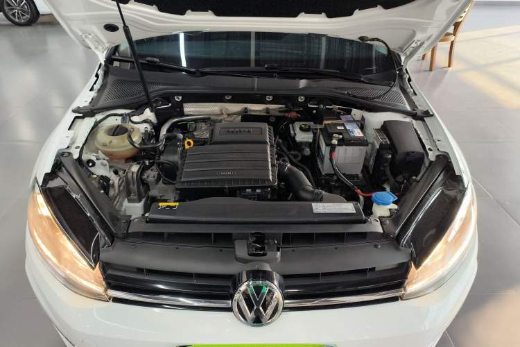 Used Volkswagen Golf 2018 1.6L Automatic Comfort Model Engine Bay