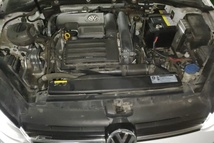 Used Volkswagen Golf 2018 280TSI Automatic R-Line Model Engine Bay