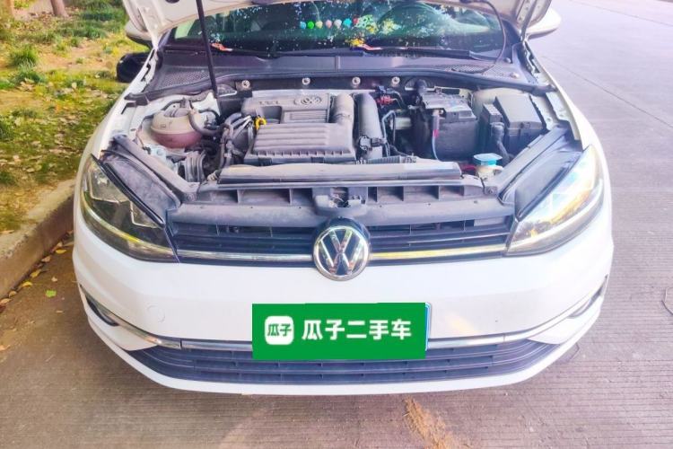 Used Volkswagen Golf 2018 230TSI Automatic Luxury Version Engine Bay