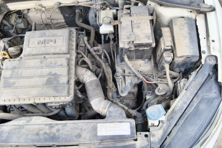 Used Volkswagen Golf 2018 1.6L Automatic Comfort Model Engine Bay Left