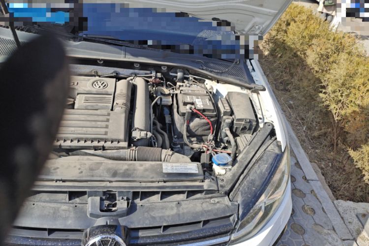 Used Volkswagen Golf 2018 280TSI Automatic R-Line Model Engine Bay Left
