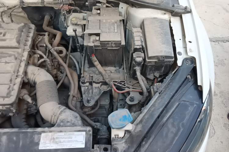 Used Volkswagen Golf 2018 1.6L Automatic Comfort Model Engine Bay Left