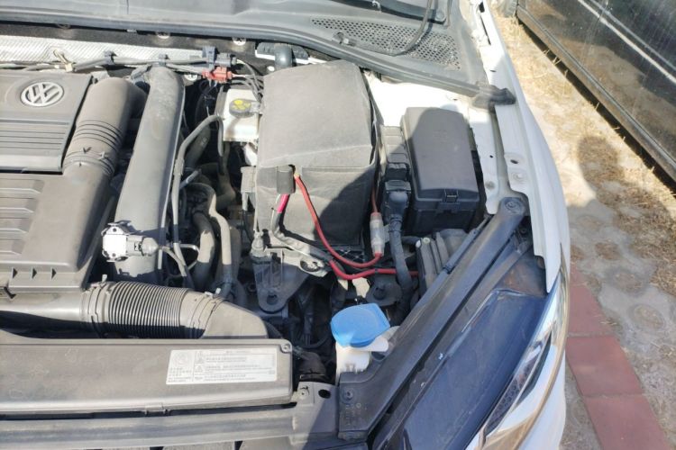 Used Volkswagen Golf 2018 280TSI Automatic R-Line Model Engine Bay Left