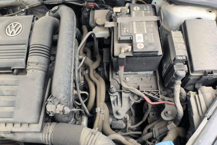 Used Volkswagen Golf 2018 280TSI Automatic R-Line Model Engine Bay Left