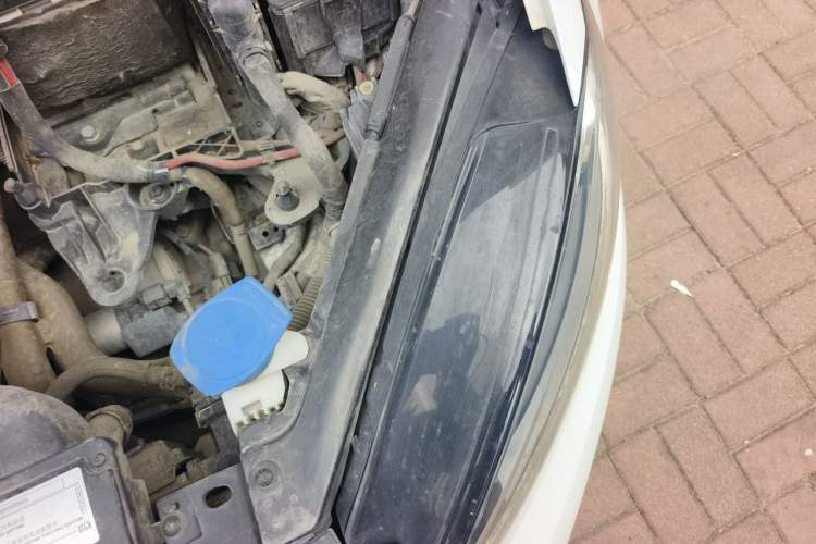 Used Volkswagen Golf 2018 230TSI Automatic Comfort Model Engine Bay Left
