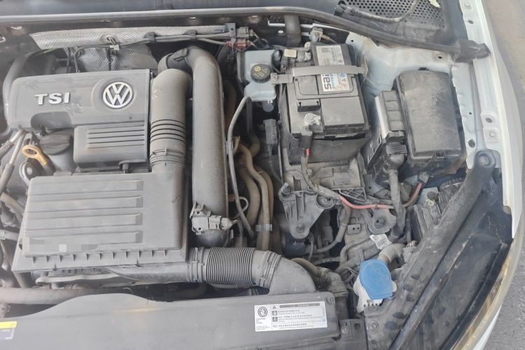 Used Volkswagen Golf 2018 230TSI Automatic Comfort Model Engine Bay Left