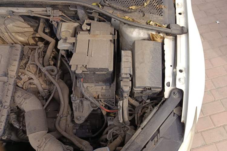 Used Volkswagen Golf 2018 1.6L Automatic Comfort Model Engine Bay Left