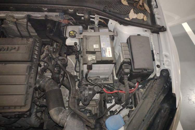 Used Volkswagen Golf 2018 1.6L Automatic Comfort Model Engine Bay Left