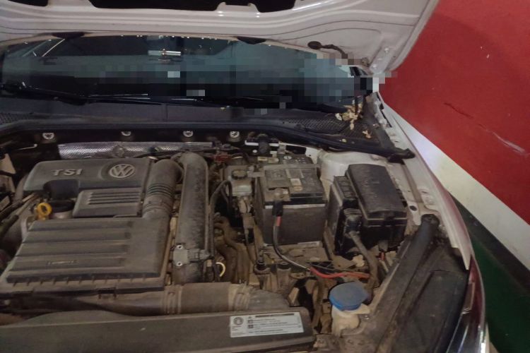 Used Volkswagen Golf 2018 230TSI Automatic Comfort Model Engine Bay Left