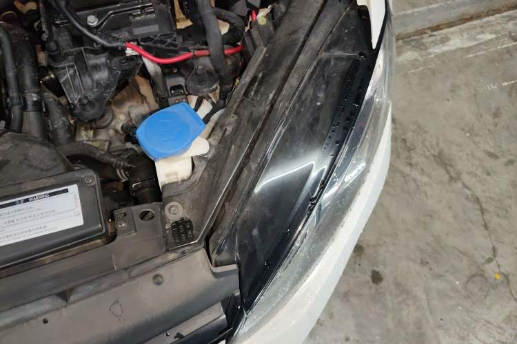 Used Volkswagen Golf 2018 230TSI Manual Comfort Version Engine Bay Left