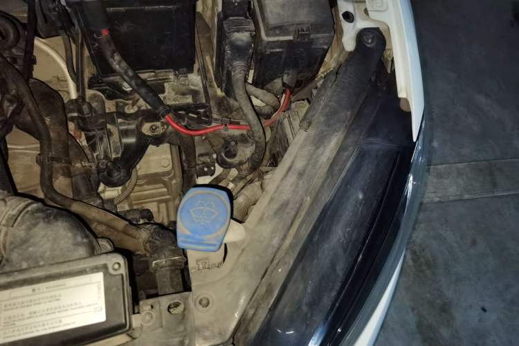 Used Volkswagen Golf 2018 1.6L Automatic Comfort Model Engine Bay Left