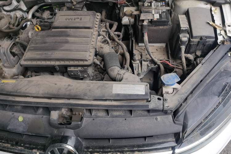 Used Volkswagen Golf 2018 1.6L Automatic Comfort Model Engine Bay Left