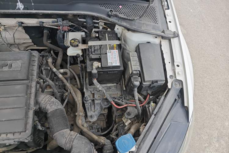 Used Volkswagen Golf 2018 1.6L Automatic Comfort Model Engine Bay Left