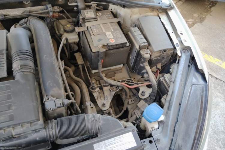 Used Volkswagen Golf 2018 230TSI Automatic Luxury Version Engine Bay Left
